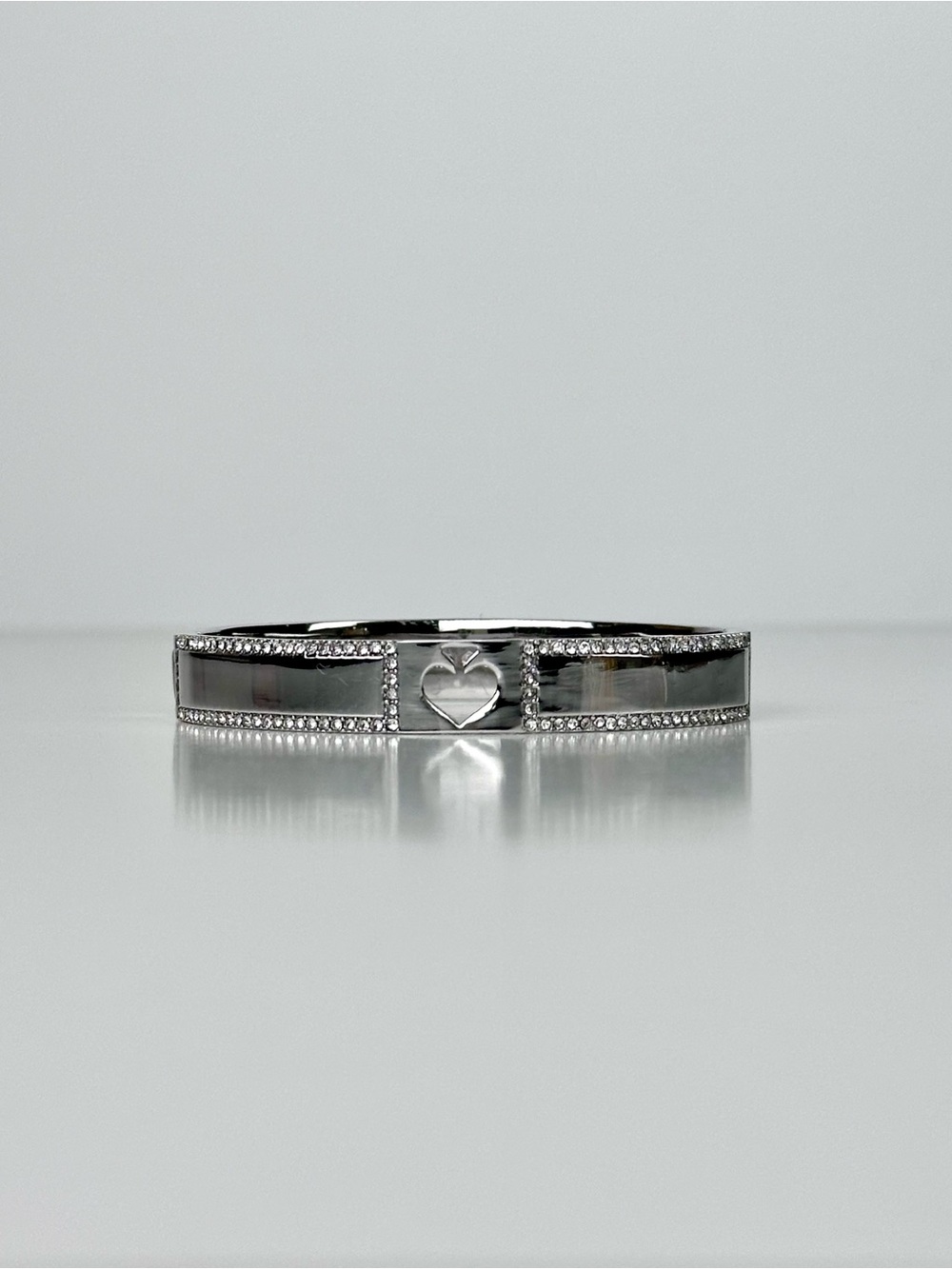 Y2K Kate Spade New York Silver Tone Crystal Spade Hinged Bangle Bracelet - Picture 2 of 12